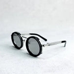 Load image into Gallery viewer, Wizy: Óculos de sol com lentes negras ajustáveis
